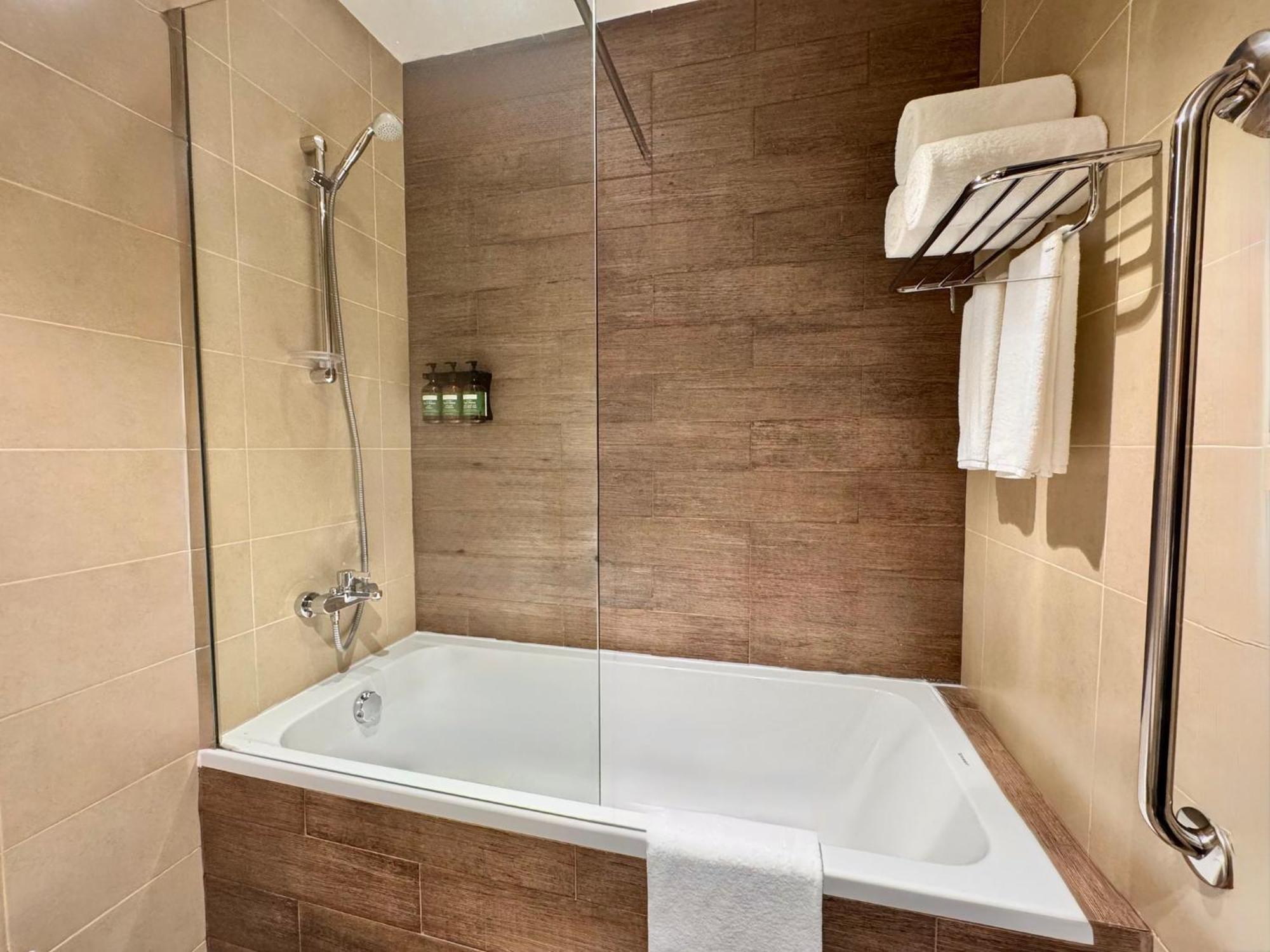 Staybridge Suites - Doha Lusail By Ihg Exterior photo